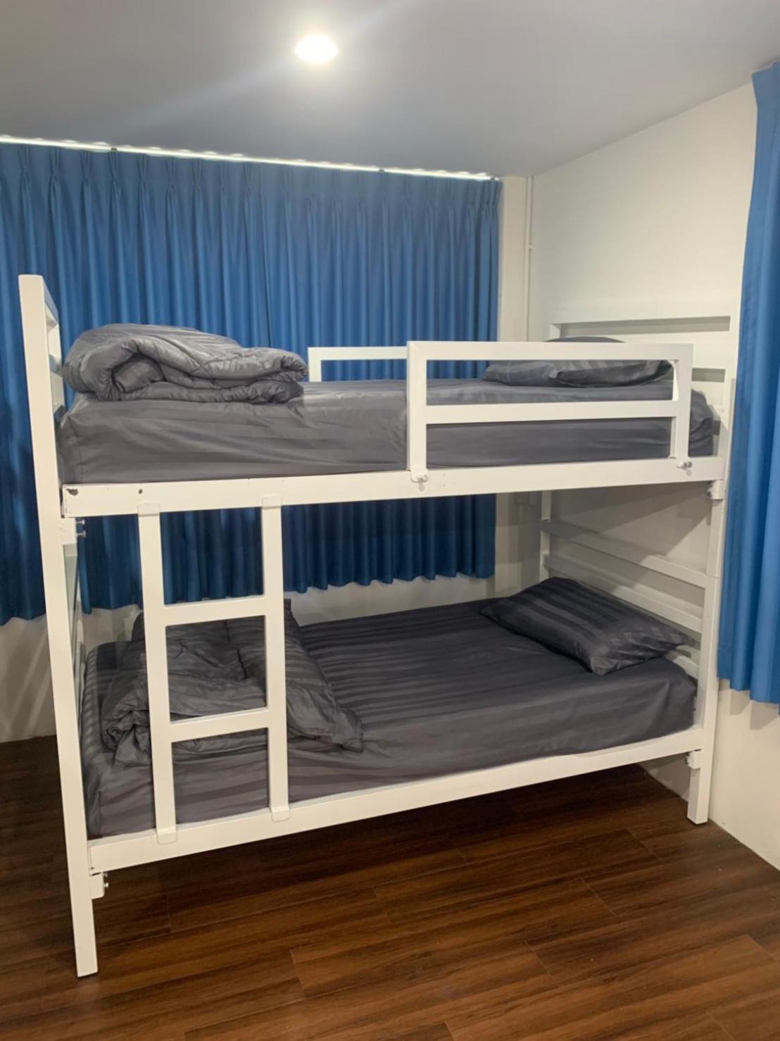 Happy Home Hostel Банкок Стая снимка